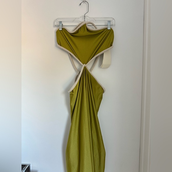 Baobab NWT Medium Kira Cut-Out Jumpsuit Pistachio Green - Picture 6 of 11
